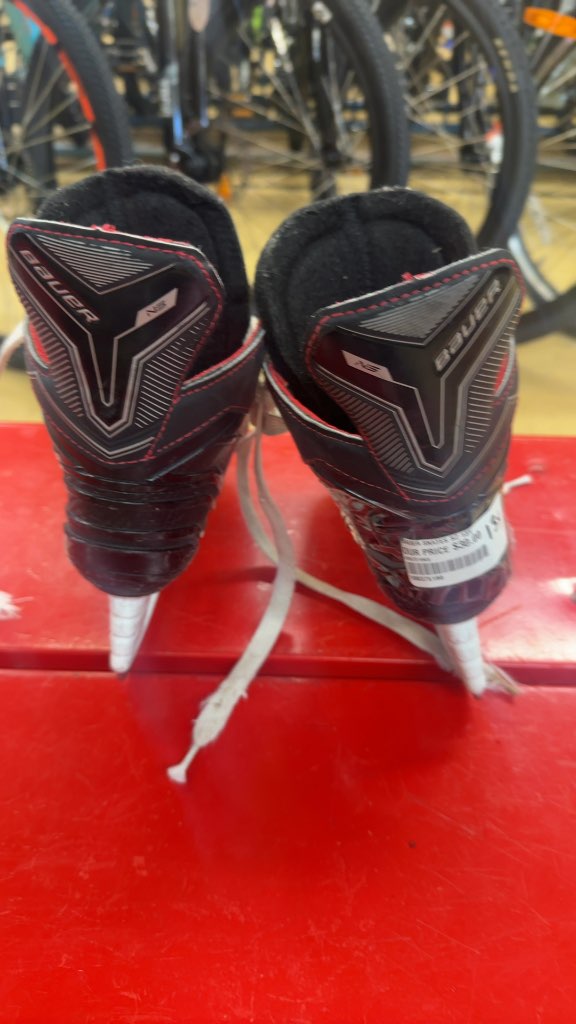 Bauer Ice Hockey Skates NS Used Size 13Y