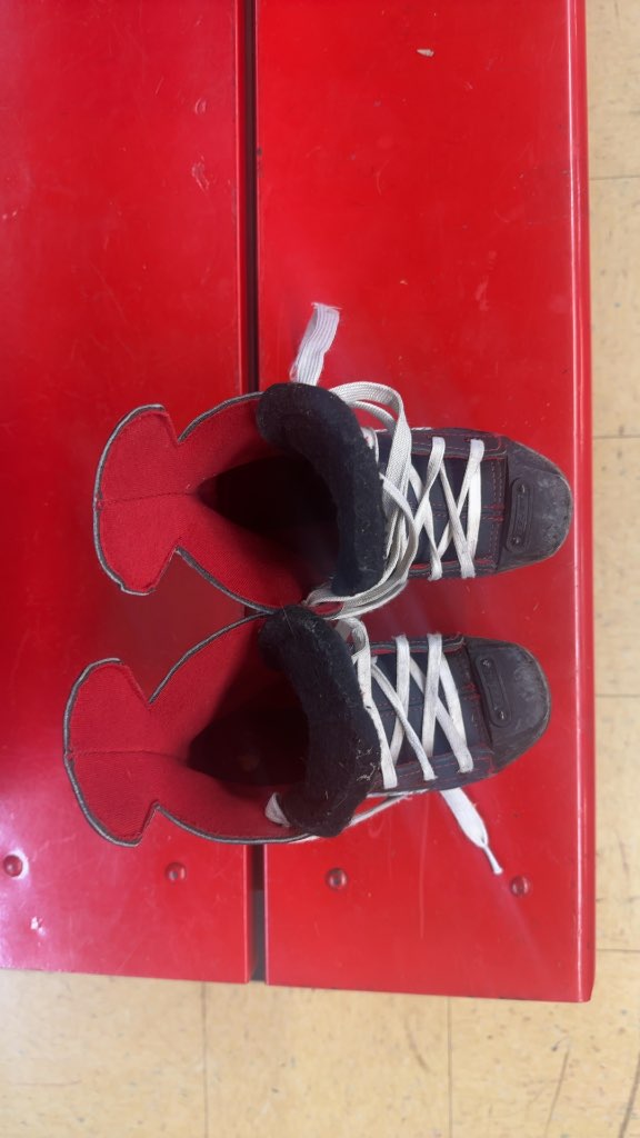 Bauer Ice Hockey Skates NS Used Size 13Y
