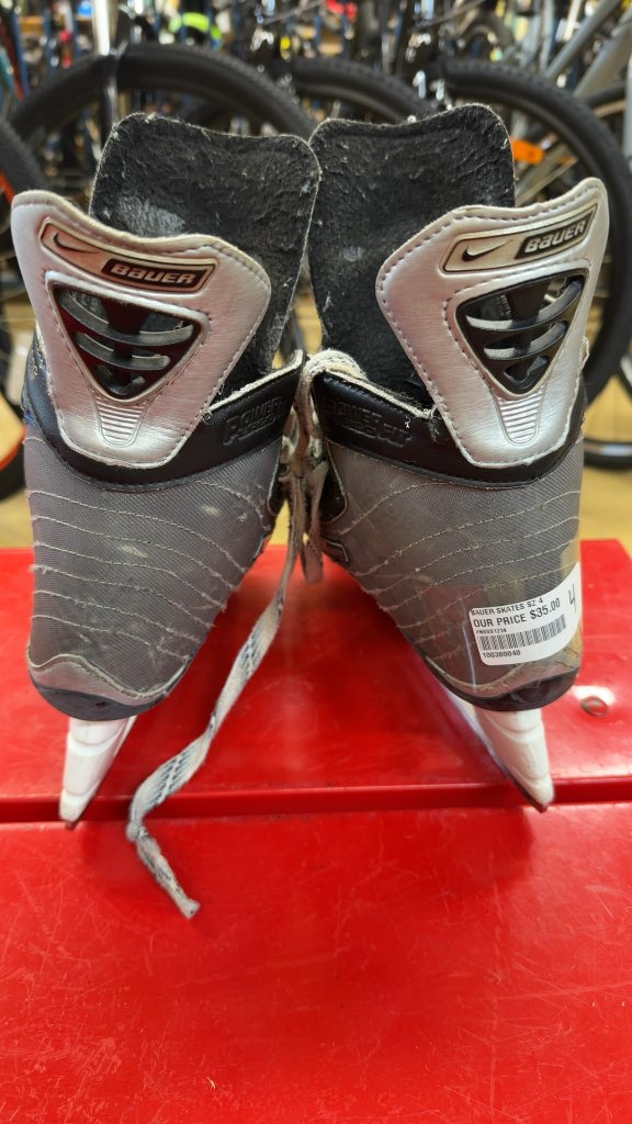 Bauer Supreme 70 Ice Hockey Skates Used Size 4-tendon guards are a bit floppy but still work