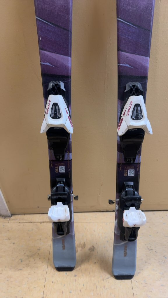 Atomic Maven Skis with Bindings Used 110 cm