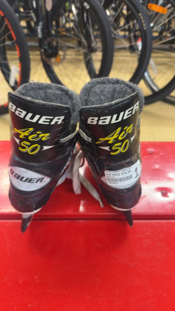 Bauer Air 50 Youth Hockey Skates Size 1 Used