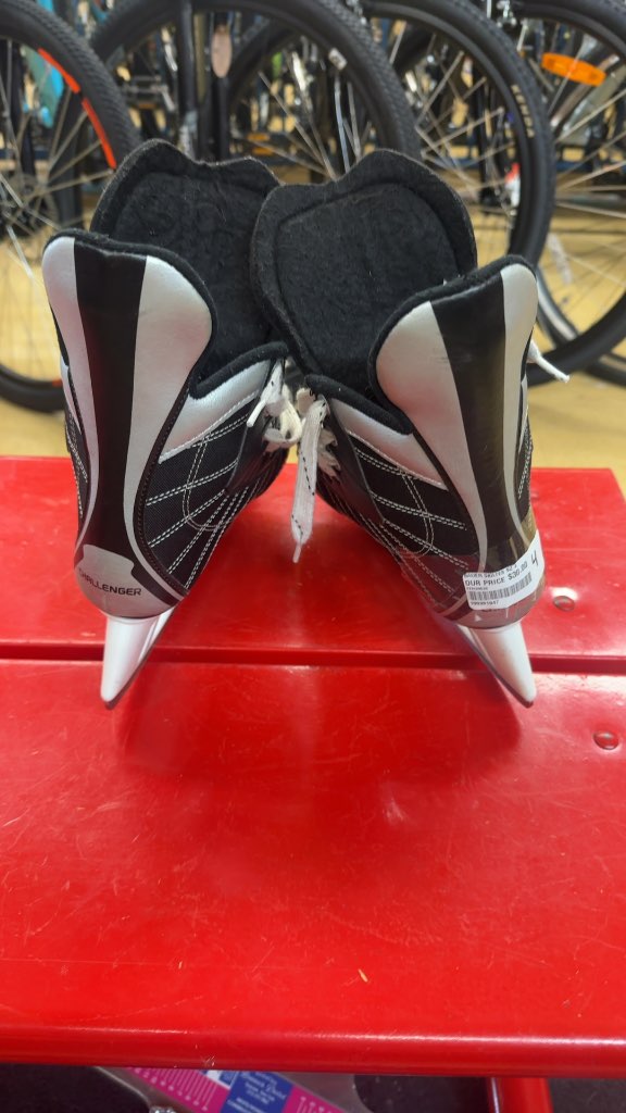 Bauer Challenger Ice Hockey Skates Used Size 4