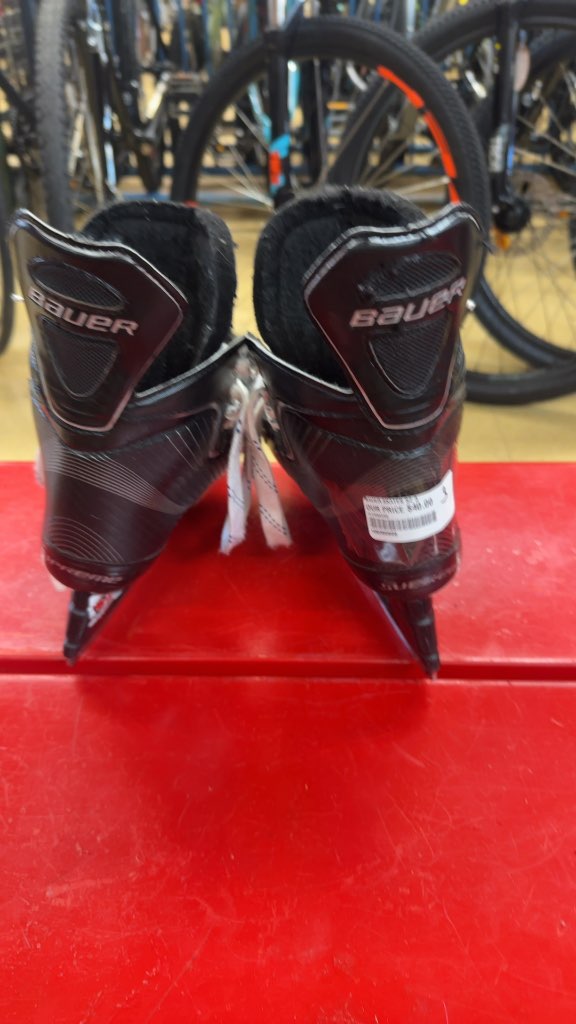 Bauer Elite LE Hockey Skates Supreme Used Size 3