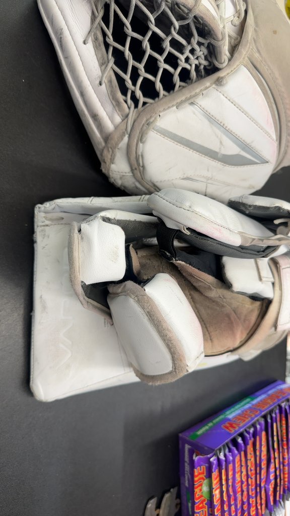 Bauer Goalie Catcher & Blocker Vapor X5 Pro White Used