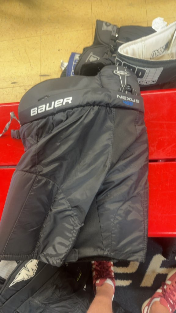 Bauer Hockey Pants Nexus 400 Junior Medium Black Used