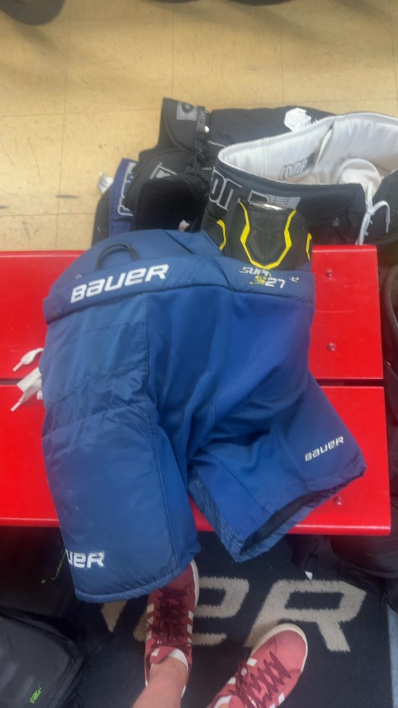 Bauer Hockey Pants Supreme S27 Junior Used Medium
