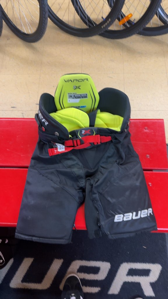 Bauer Hockey Pants Vapor 2X Black Good Condition Junior Medium