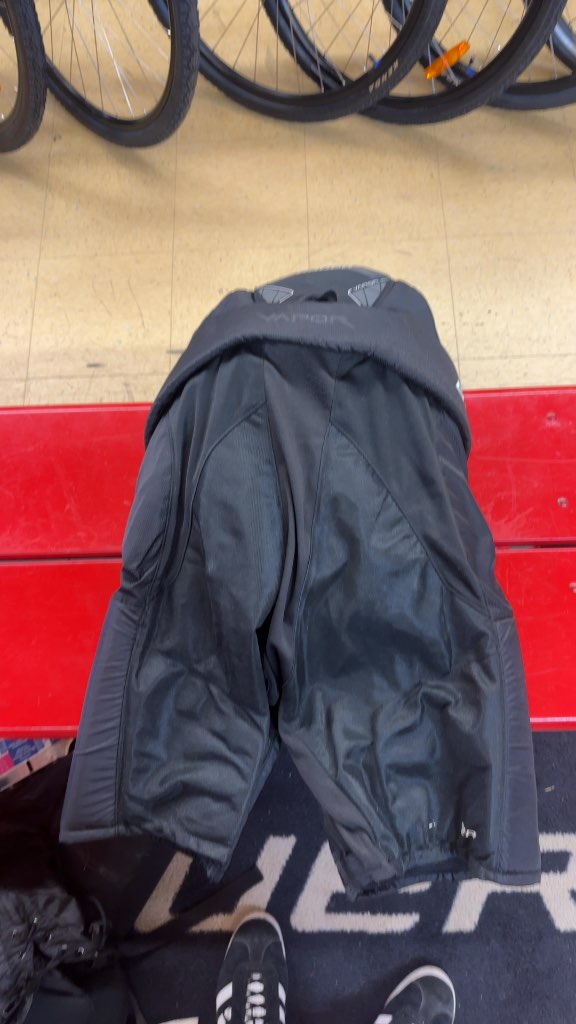 Bauer Hockey Pants Vapor X80 Senior Black Used Medium