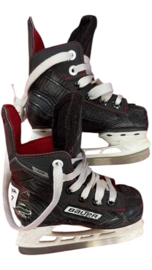 Bauer Hockey Skates NS Youth 7 Good Condition