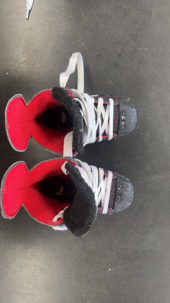 Bauer Hockey Skates NS Youth Used Size 10
