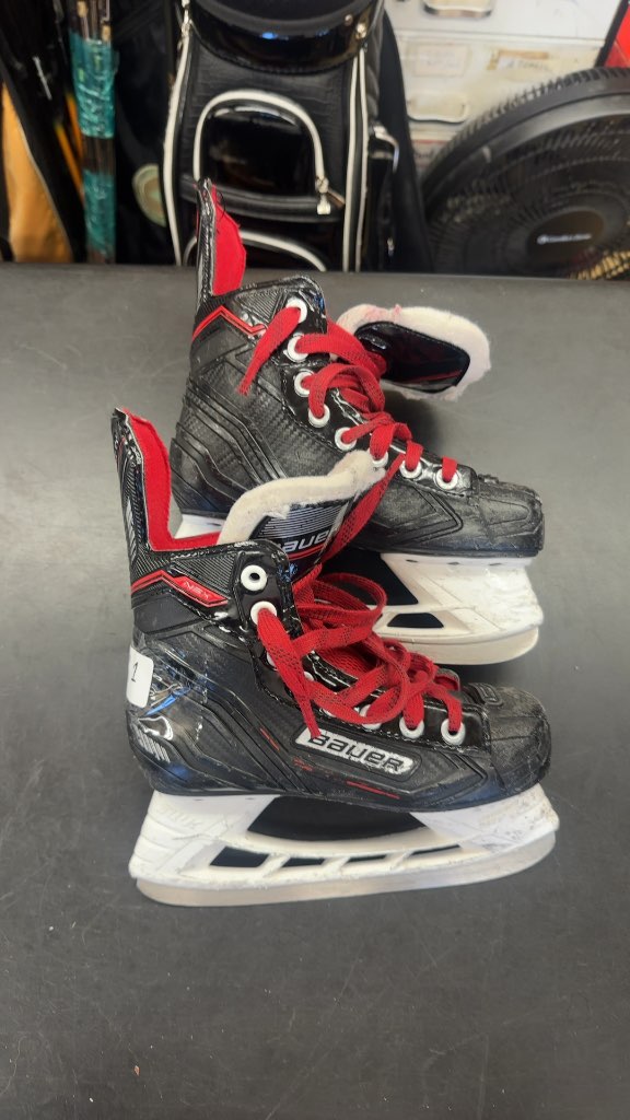 Bauer Hockey Skates NSX Black/Red Used Size 1