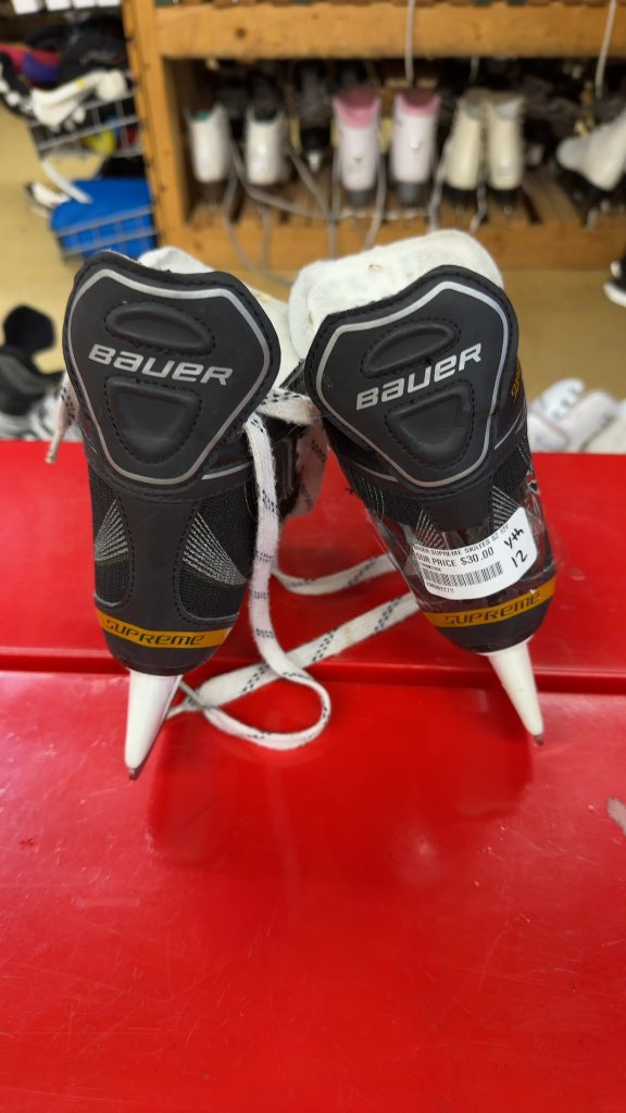 Bauer Hockey Skates Supreme Pro Youth Used Size 12