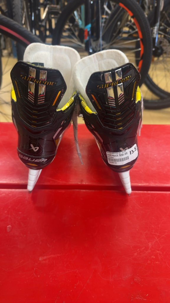 Bauer Hockey Skates Supreme Youth Used Size 13.5Y