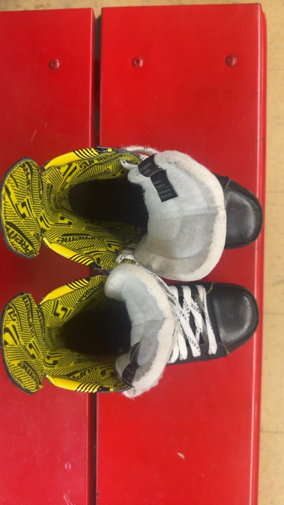 Bauer Hockey Skates Supreme Youth Used Size 13.5Y