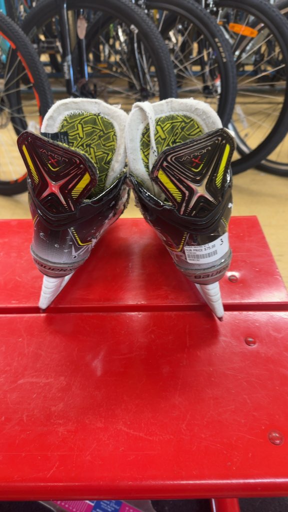 Bauer Hockey Skates Vapor 3X Used Size 3