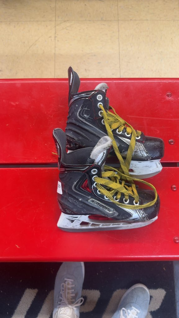 Bauer Hockey Skates Vapor Used Size 13.5