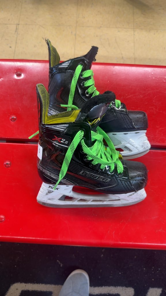 Bauer Hockey Skates Vapor X2.5 Used Size 1