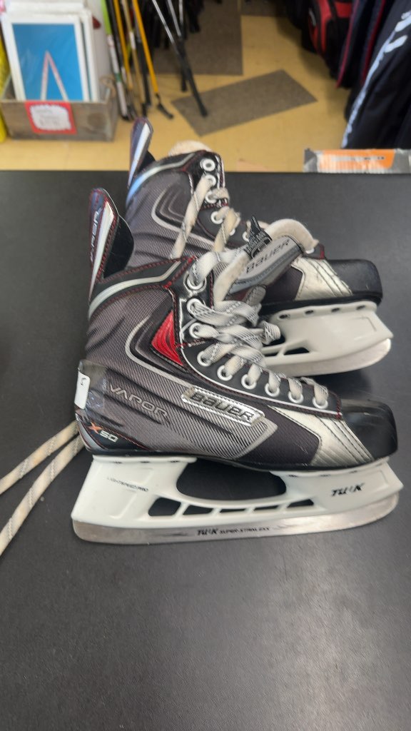 Bauer Hockey Skates Vapor X50 Used Size 5
