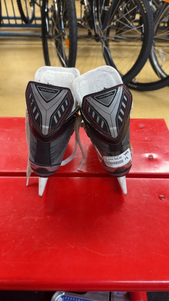 Bauer Hockey Skates Vapor Youth Used Size 12Y