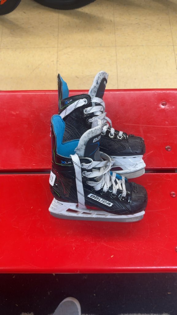 Bauer Ice Hockey Skates XLP Used Size 11