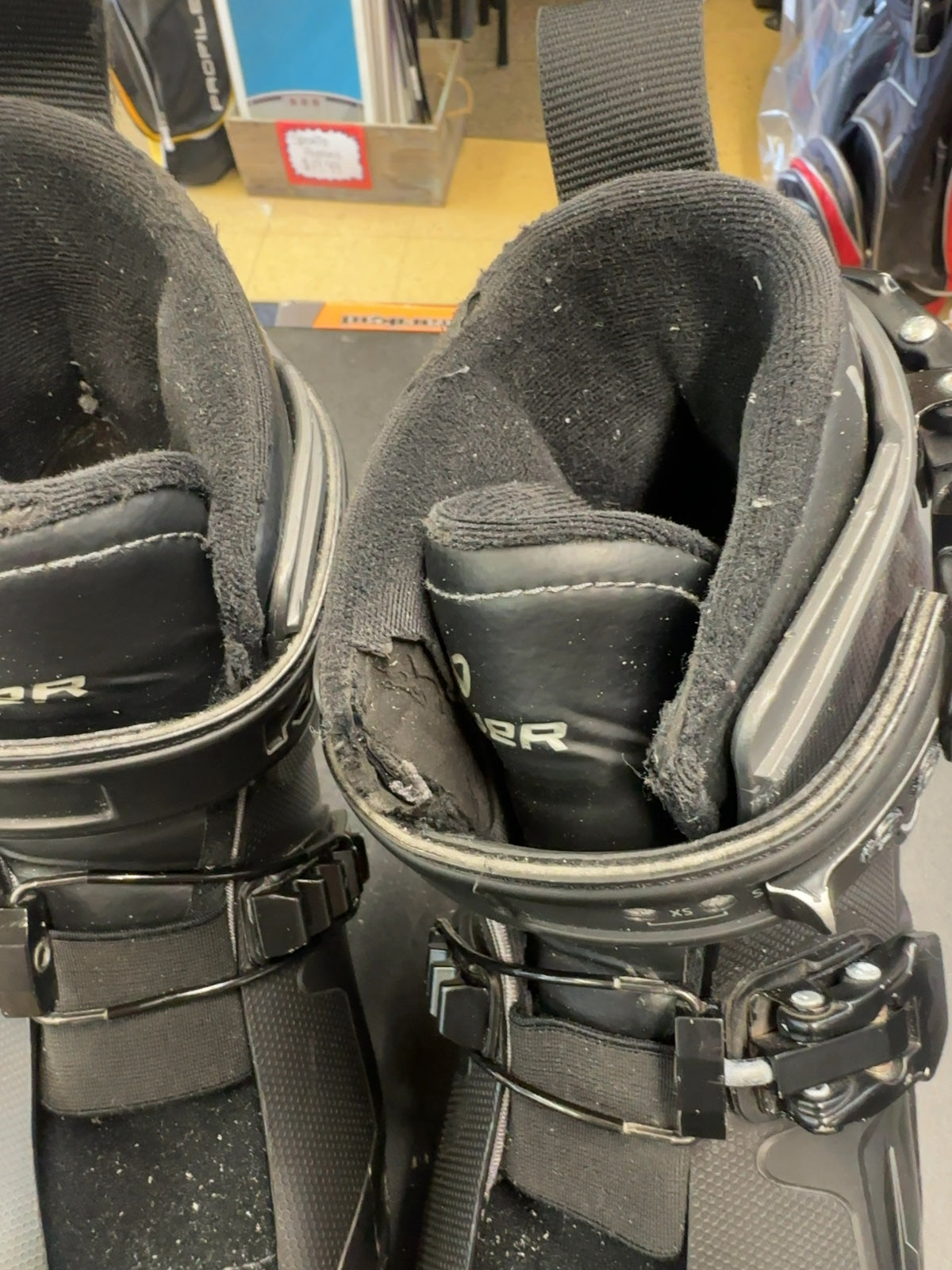 Bauer Konekt 2 Goalie Skates - Size 5