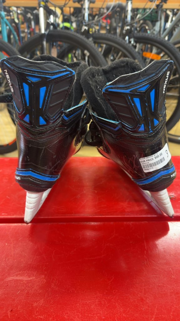 Bauer Nexus N9000 Ice Hockey Skates Used Size 3