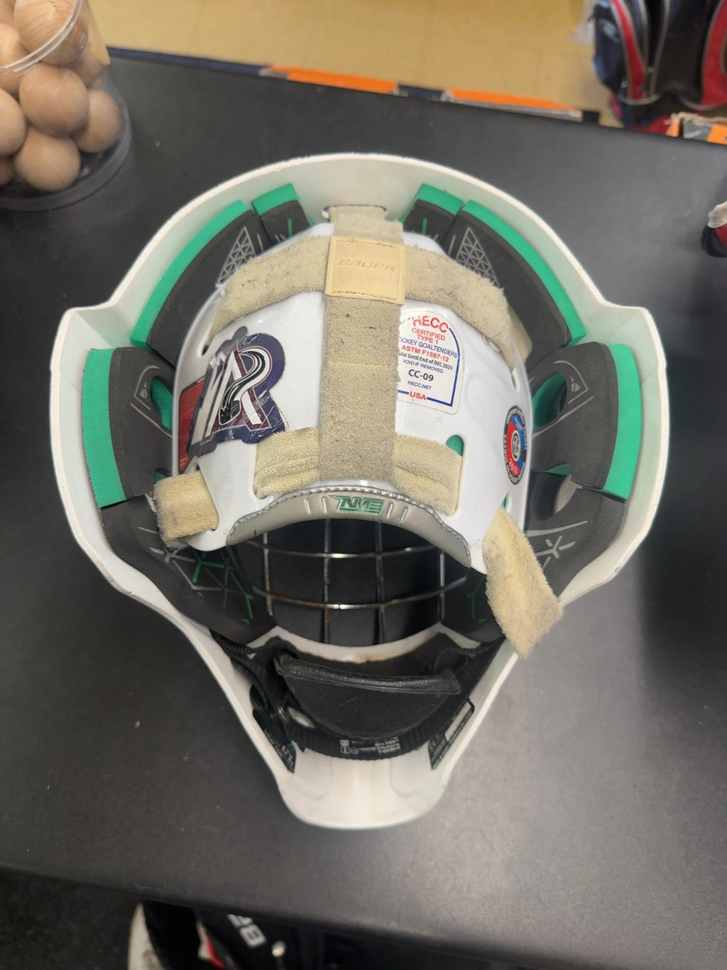 Bauer NME4 Junior Goalie Mask - White