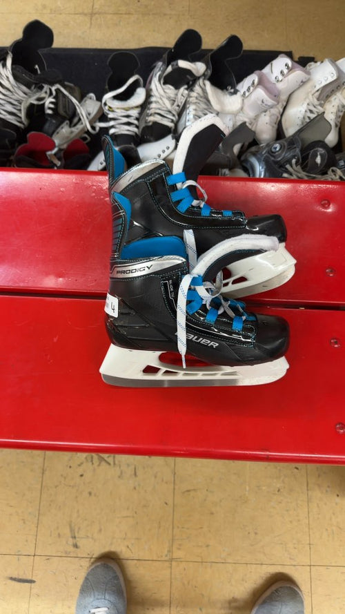 Bauer Prodigy Ice Hockey Skates Used Size 4