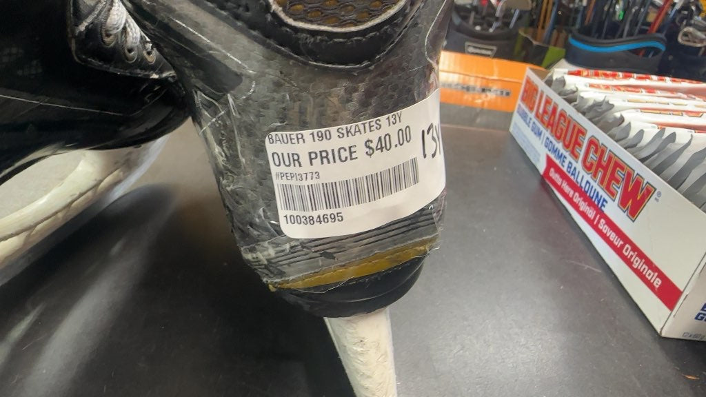 Bauer Supreme 190 Youth Hockey Skates - Size 13Y