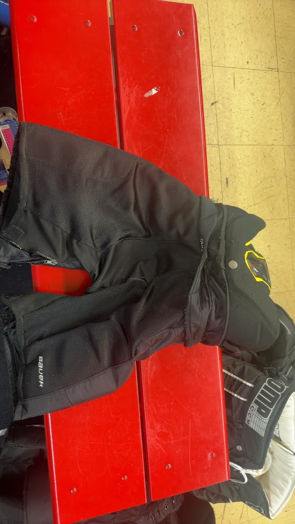 Bauer Supreme Hockey Pants Junior Large Black Used