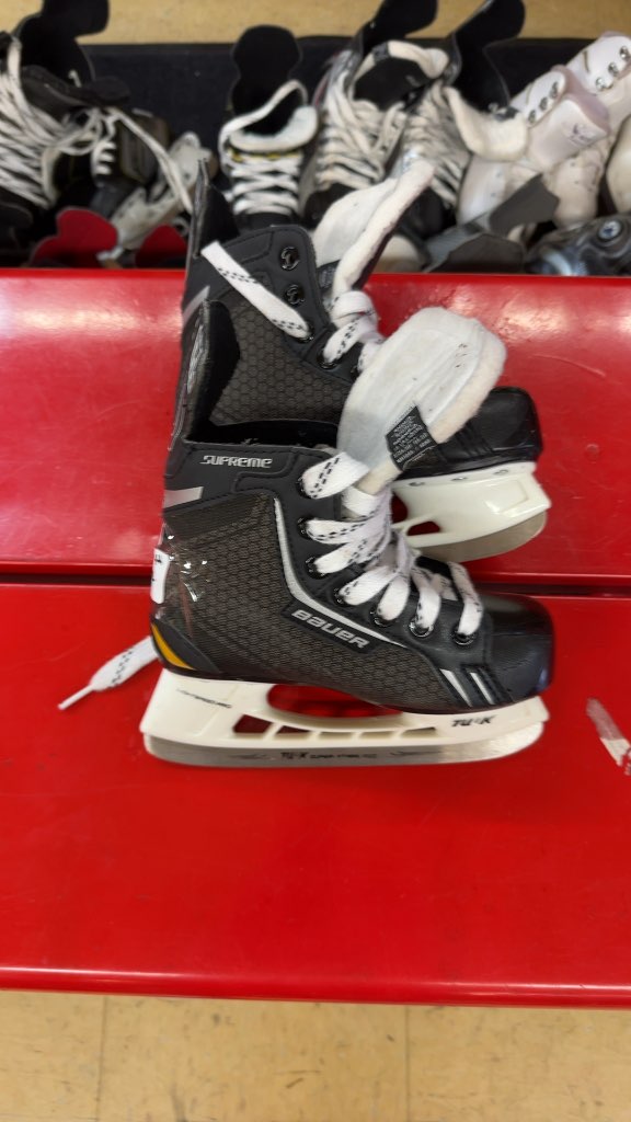 Bauer Supreme One.4 Youth Hockey Skates - Used - Size Y12