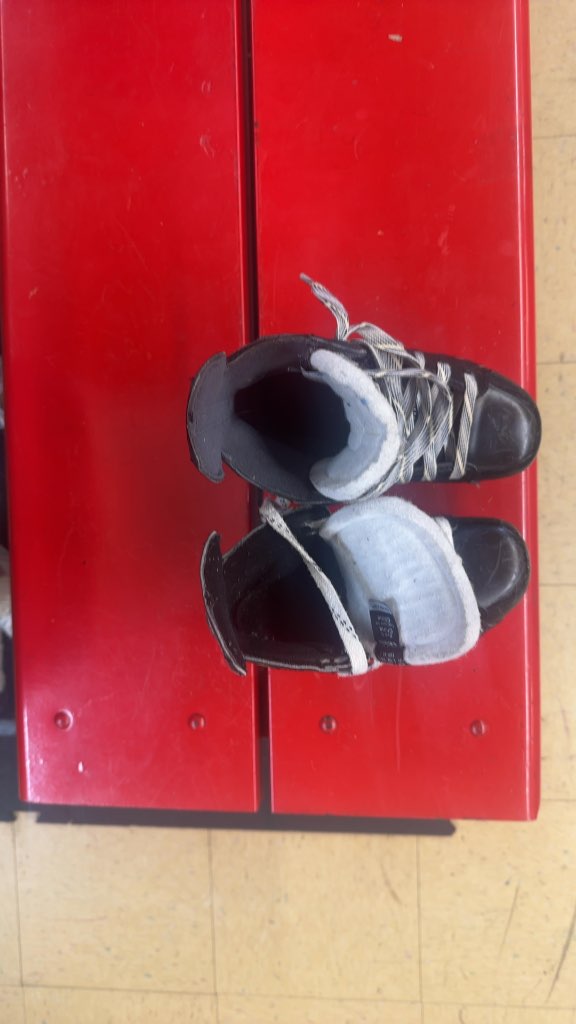 Bauer Supreme ONE.4 Youth Hockey Skates Used Size Y13