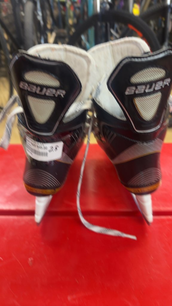 Bauer Supreme One60 Hockey Skates Used Size 2.5