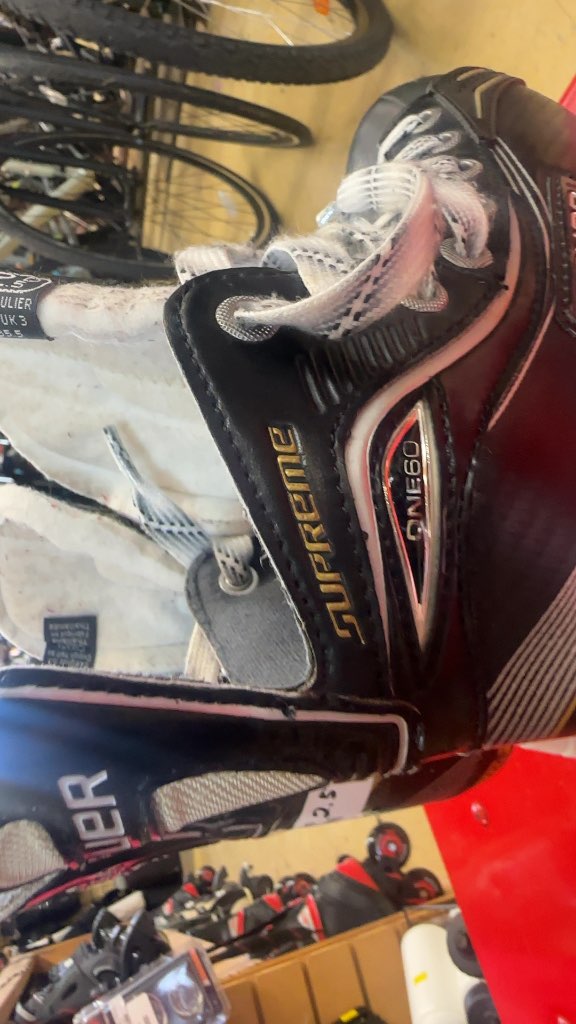 Bauer Supreme One60 Hockey Skates Used Size 2.5