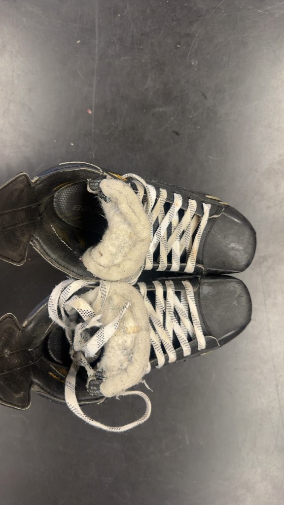 Bauer Supreme One.9 Hockey Skates Used Size 5.5