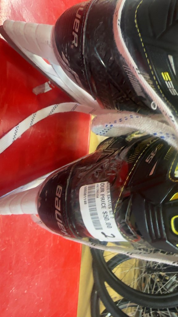 Bauer Supreme S35 Hockey Skates Used Size 2