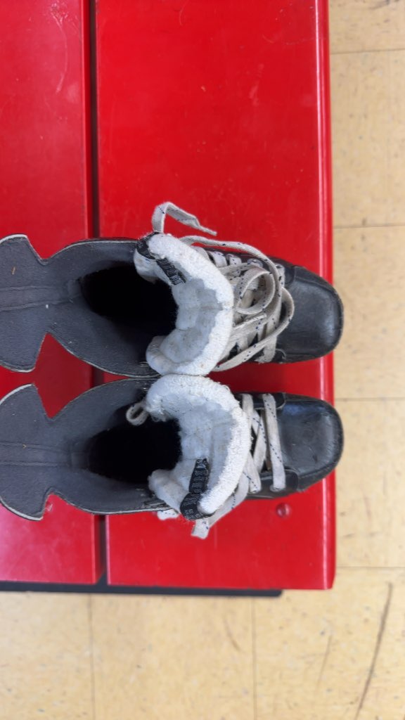 Bauer Supreme Youth Ice Hockey Skates Used Size 13Y