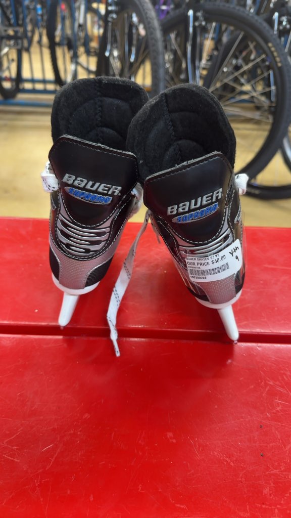 Bauer Supreme Youth Ice Skates Used Size 9Y