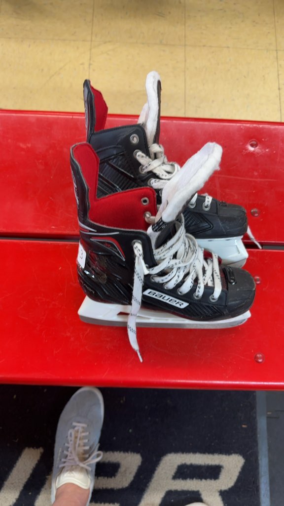 Bauer Vapor Hockey Skates Used Size 3