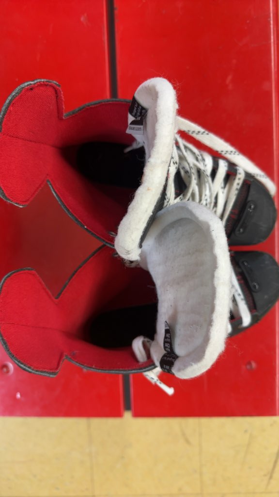 Bauer Vapor Hockey Skates Used Size 3