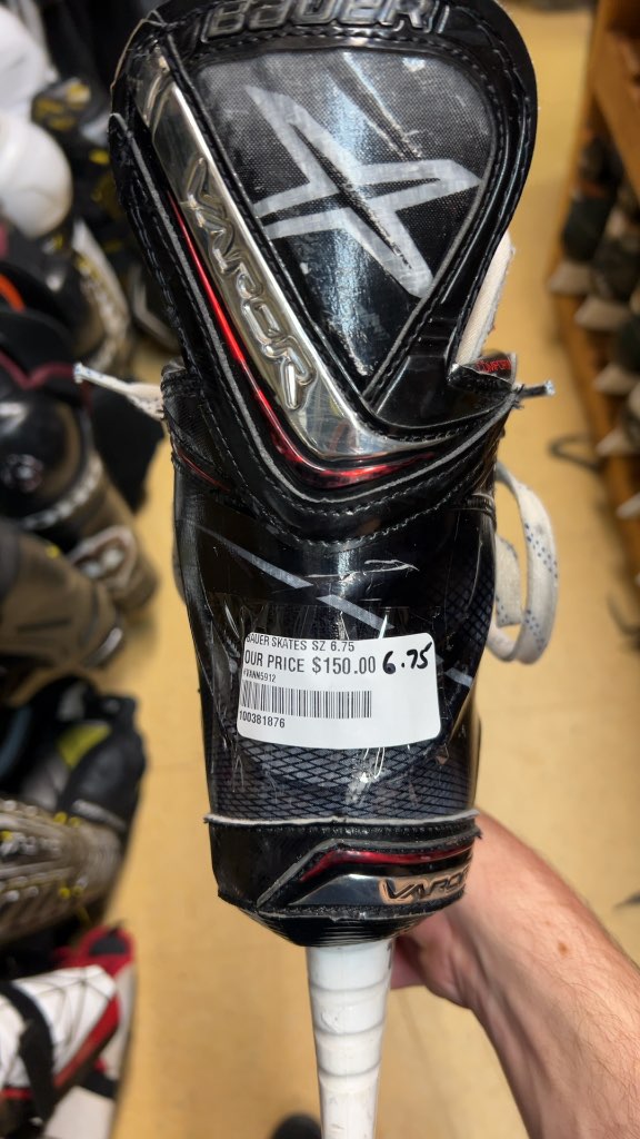 Bauer Vapor Hockey Skates Size 6.75