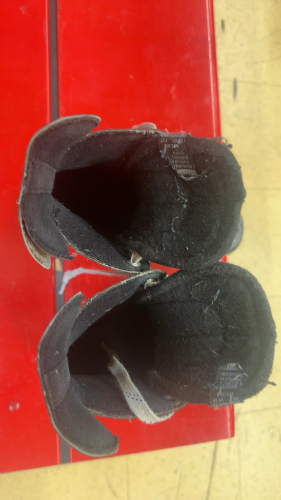 Bauer Vapor NS Hockey Skates Used Size 2.0