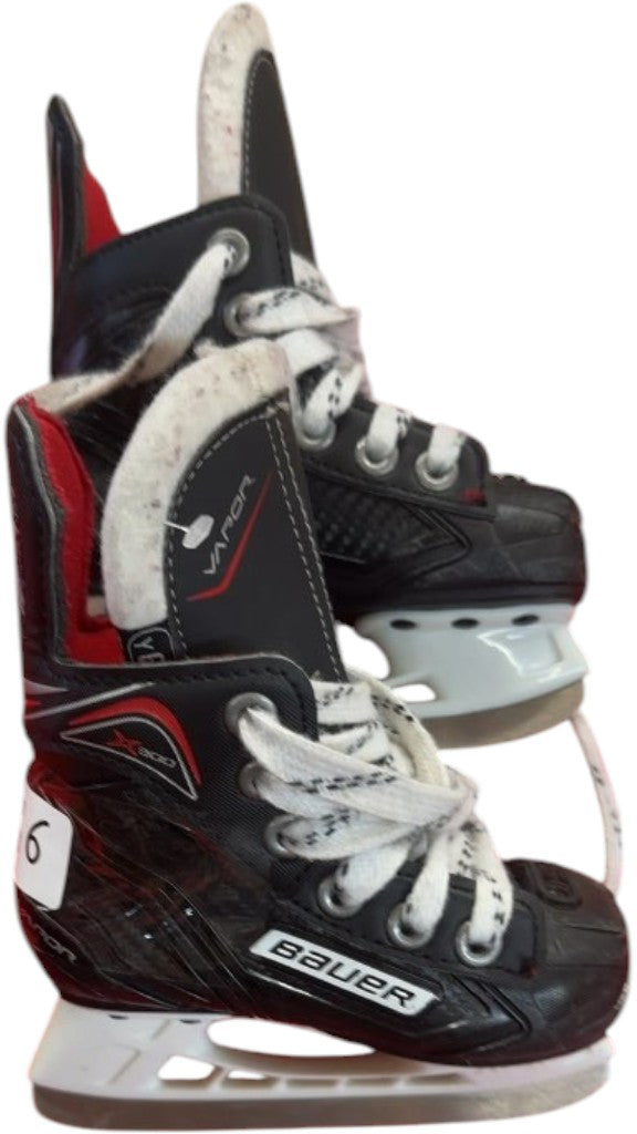 Bauer Vapor X300 Youth Hockey Skates - Size 6Y - Good Condition