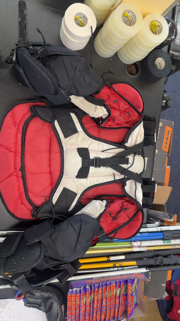 Bauer Vapor X:40 Hockey Goalie Chest Protector Junior Medium Used