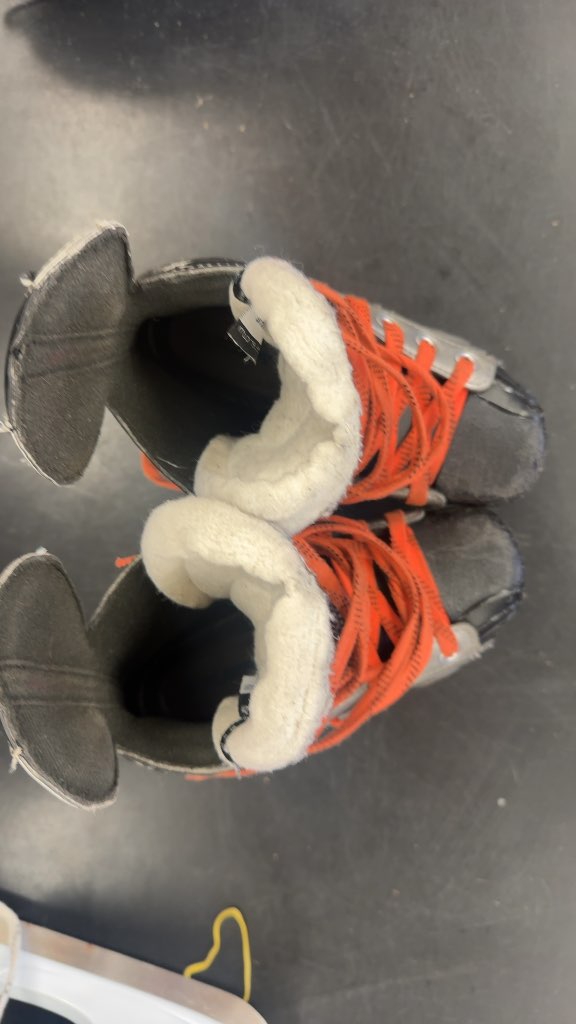 Bauer Vapor X5.0 Hockey Skates Used Size 1.5