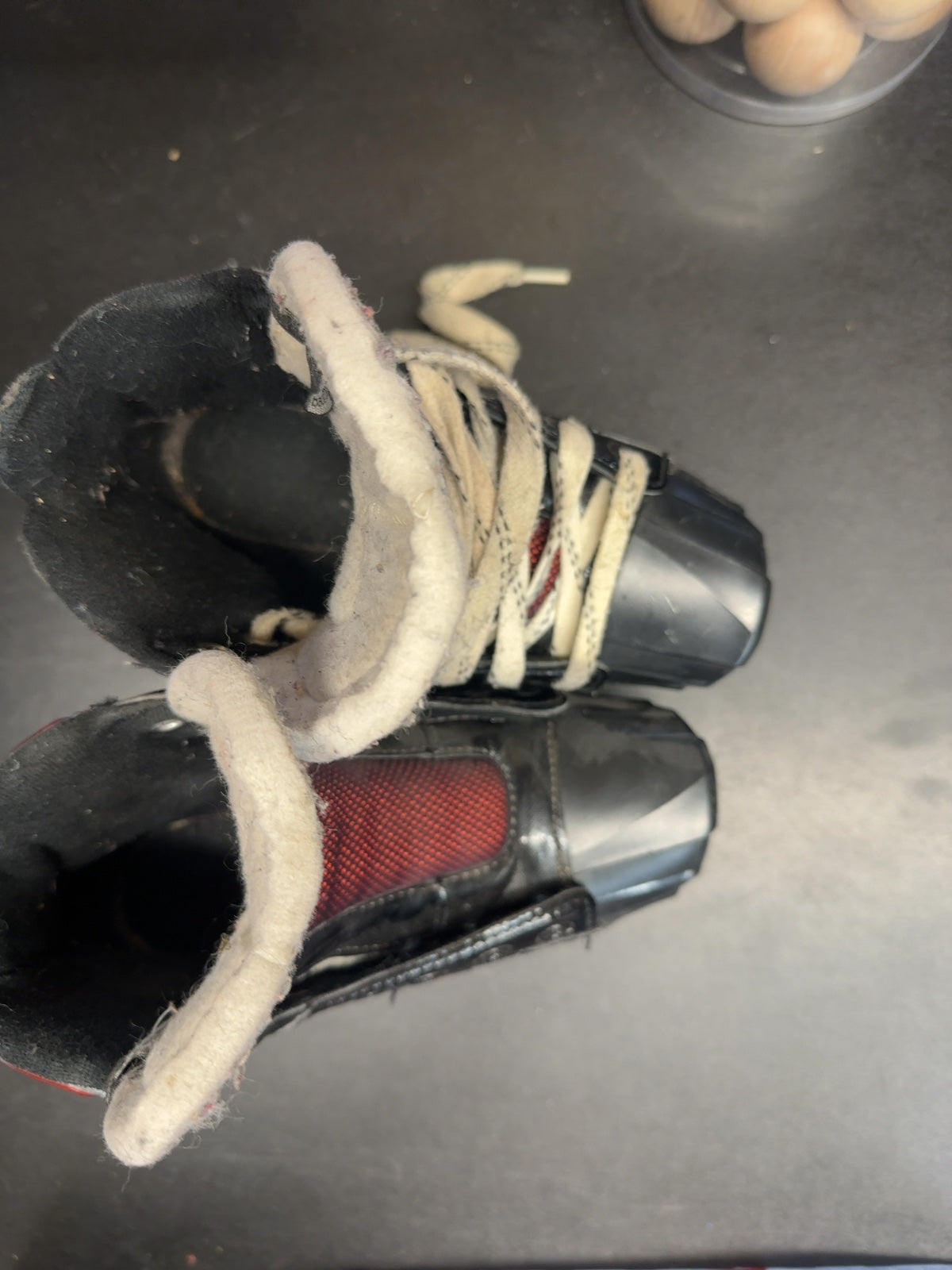 Bauer Vapor X700 Goalie Skates - Size 1.5