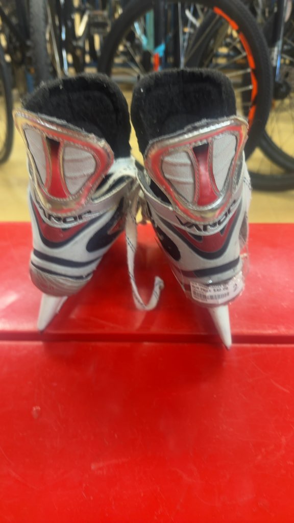 Bauer Vapor XII Hockey Skates Used Size 2