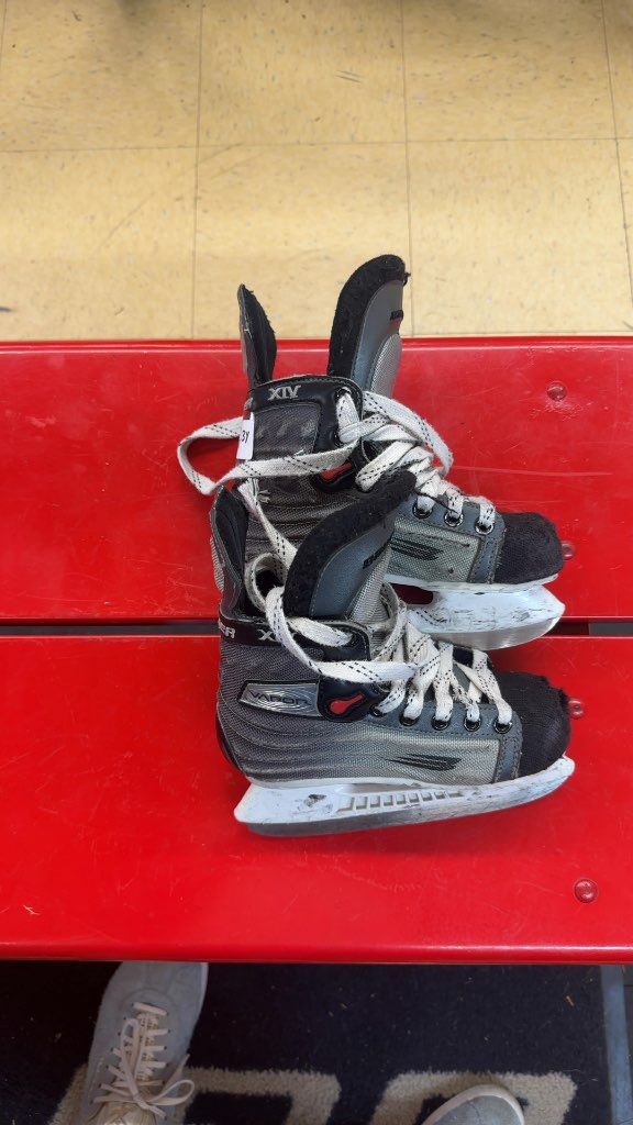 Bauer Vapor XIV Hockey Skates Used Size 13Y
