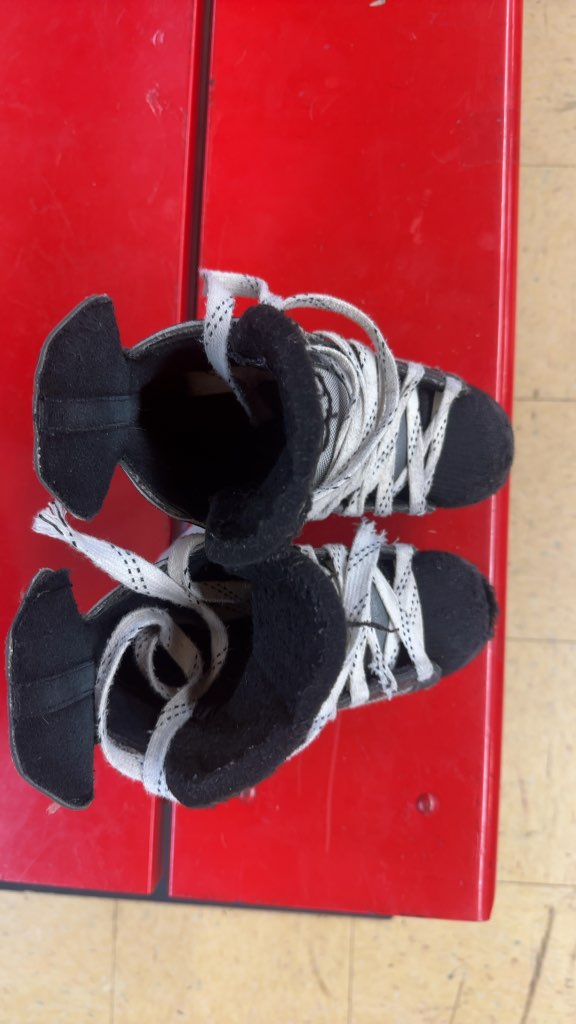 Bauer Vapor XIV Hockey Skates Used Size 13Y
