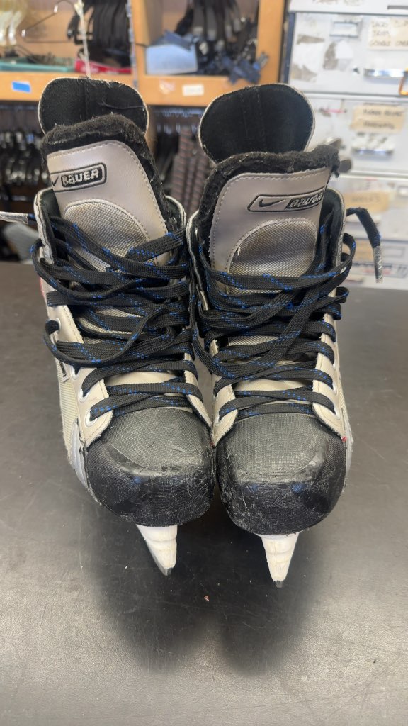 Bauer Vapor XXII Hockey Skates Used Size 4.5